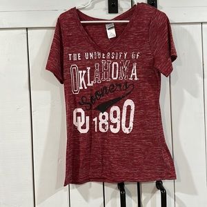 OU Red T-shirt, very gently worn, XL